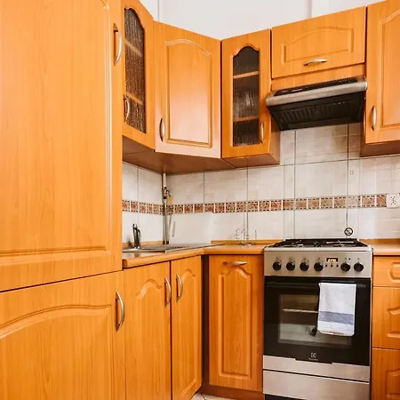 Golden Apartments- Old Town *